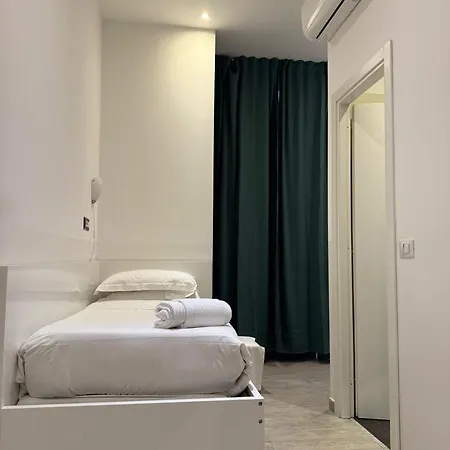 Affittacamere Relais Merulana 2*